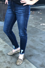 Load image into Gallery viewer, Cardston KanCan Skinny Jeans