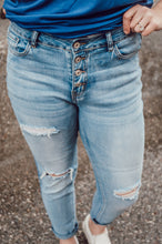 Load image into Gallery viewer, Fargo Distressed Button Up Jeans